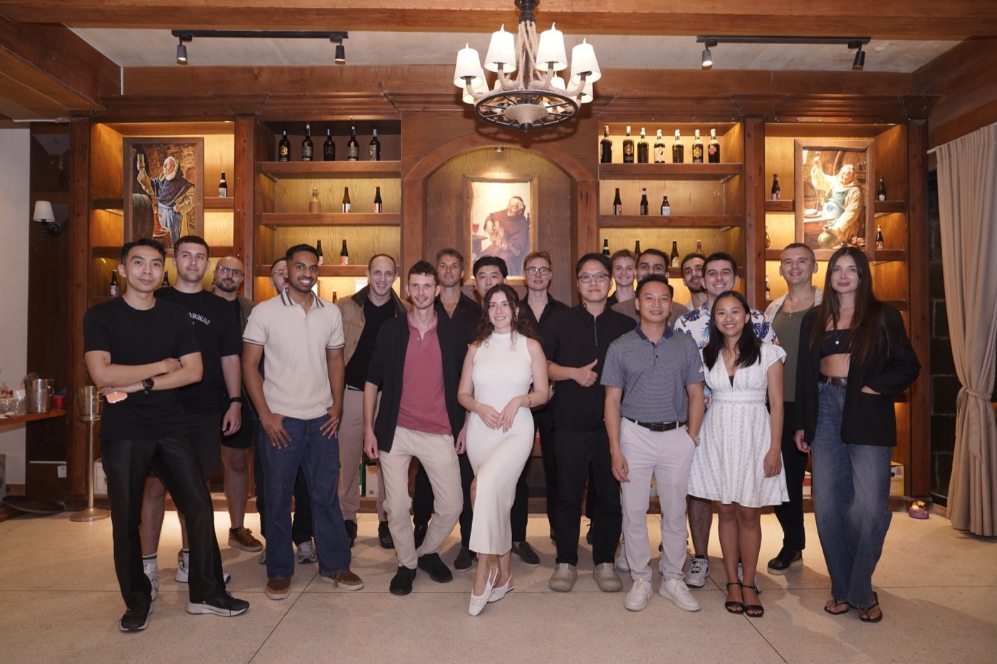 The full room together at the Founders VIP Dinner